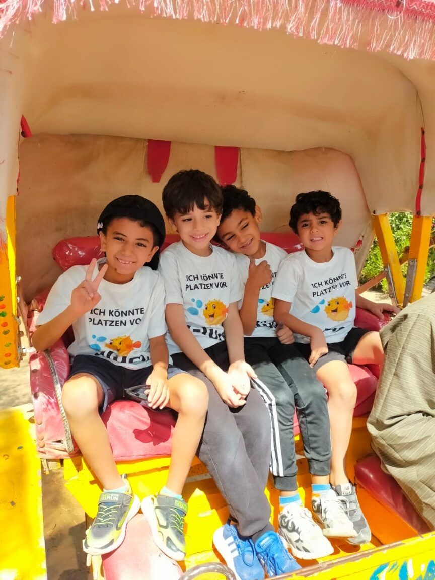 5520e1fa-11e5-4df7-854c-52b72032e3af 2